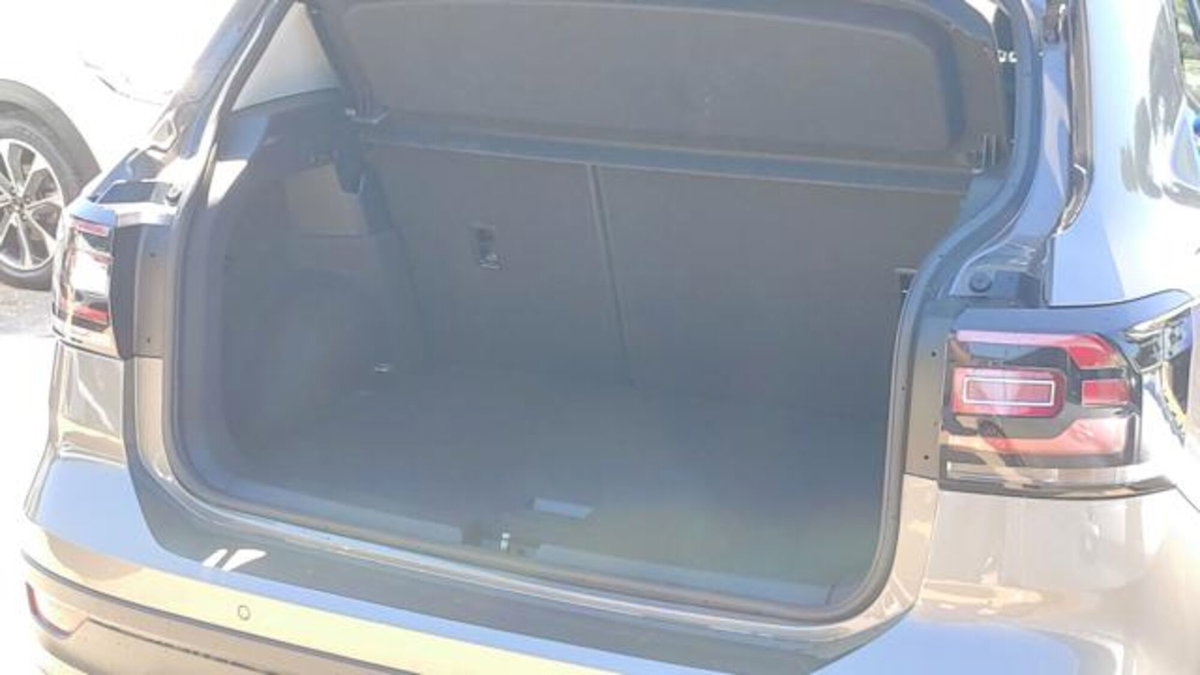 Volkswagen T-Cross 1.0 TSI 110 CV Sport (15)