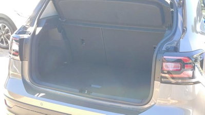 Volkswagen T-Cross 1.0 TSI 110 CV Sport (15)