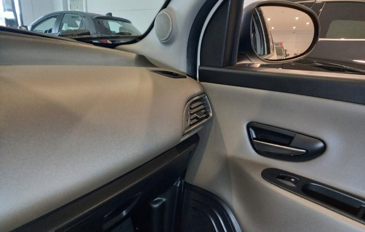 Lancia Ypsilon 1.2 69 CV 5 porte Gold (12)