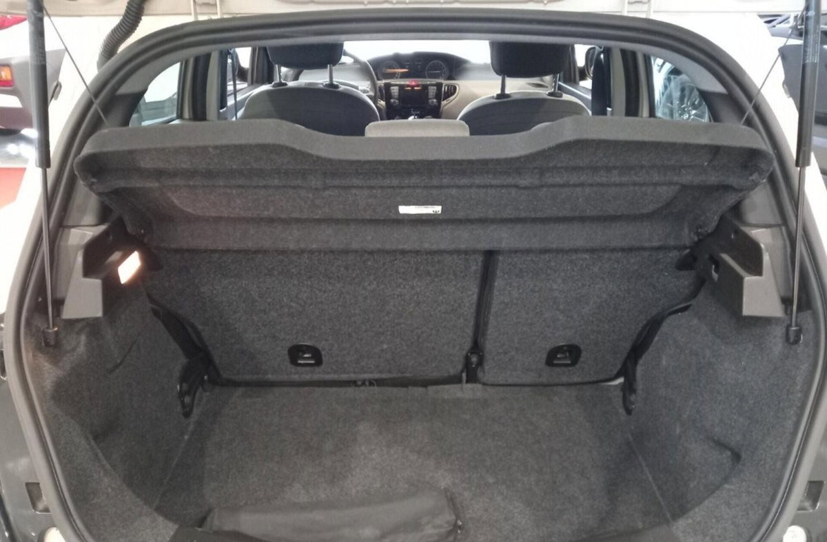Lancia Ypsilon 1.2 69 CV 5 porte Gold (18)