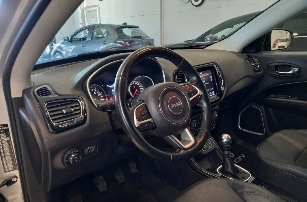 Jeep Compass 1.3 Turbo T4 2WD Night Eagle (10)
