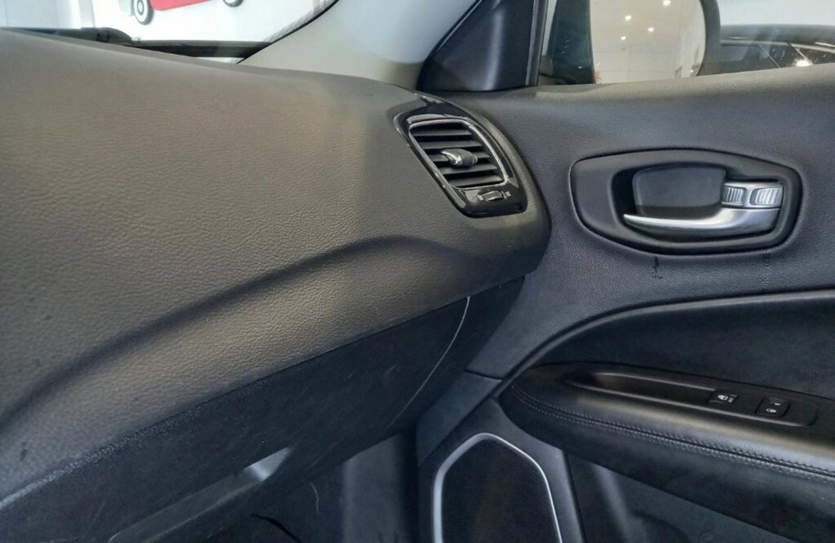 Jeep Compass 1.3 Turbo T4 2WD Night Eagle (14)