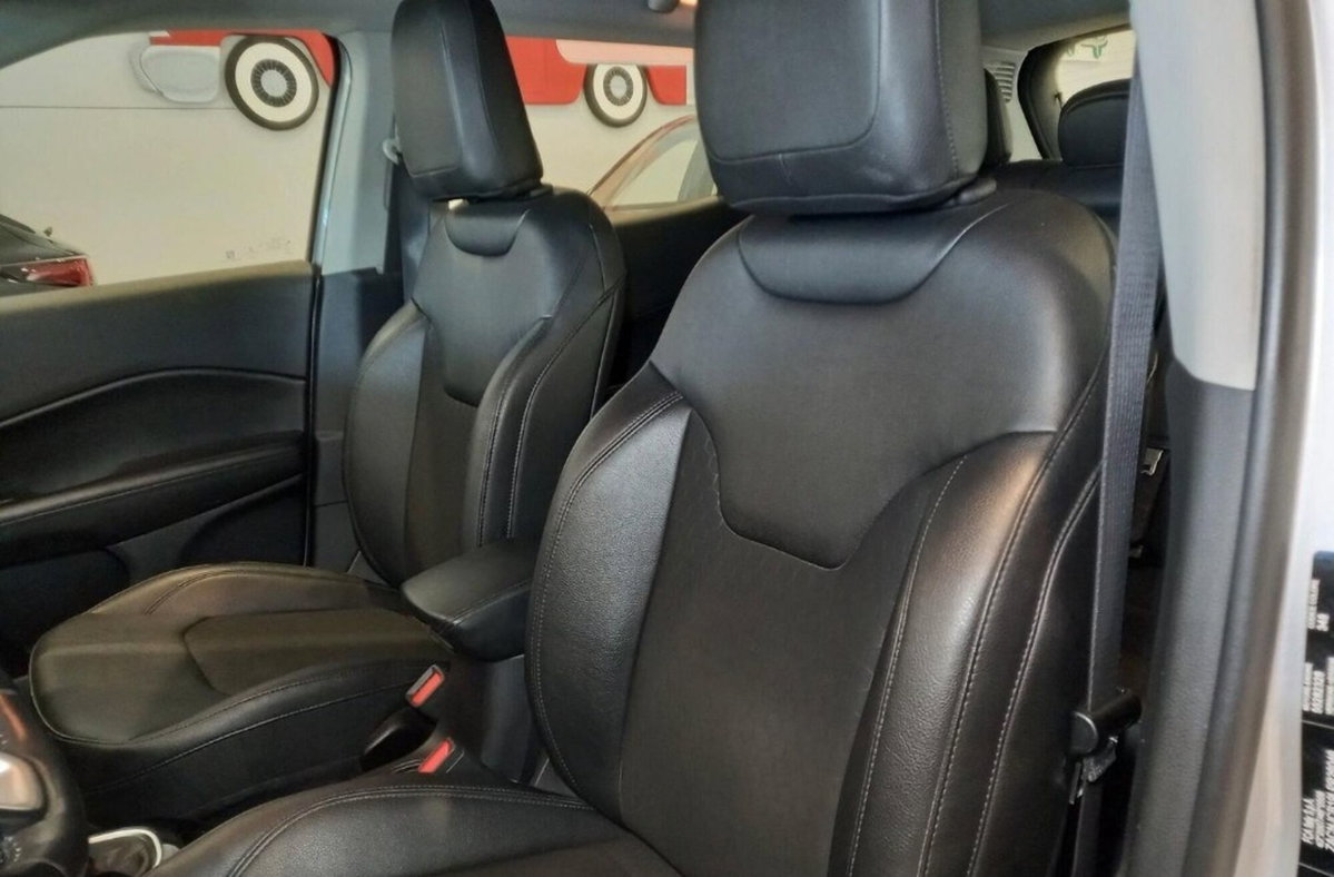 Jeep Compass 1.3 Turbo T4 2WD Night Eagle (9)