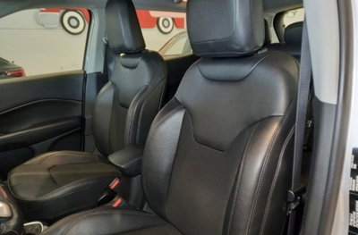 Jeep Compass 1.3 Turbo T4 2WD Night Eagle (9)