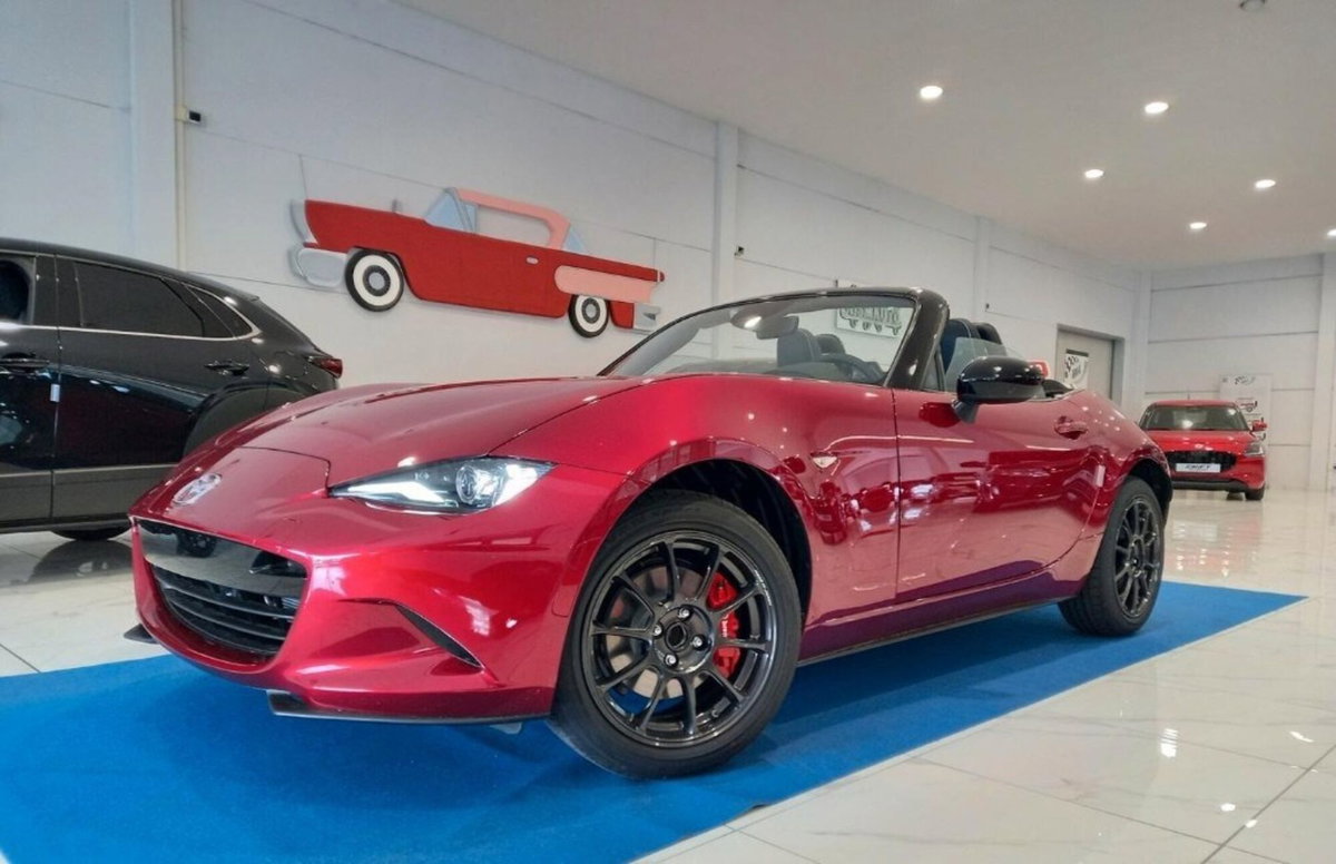 Mazda MX-5 1.5L Skyactiv-G Exceed