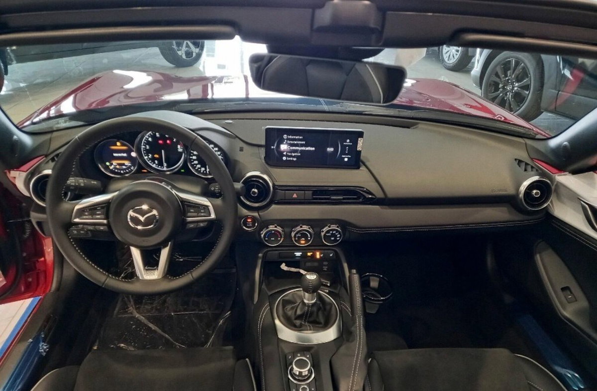 Mazda MX-5 1.5L Skyactiv-G Exceed (10)