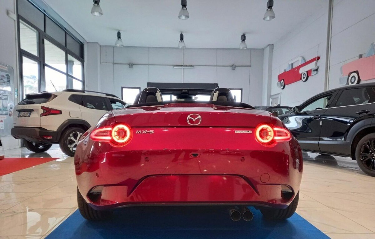 Mazda MX-5 1.5L Skyactiv-G Exceed (3)