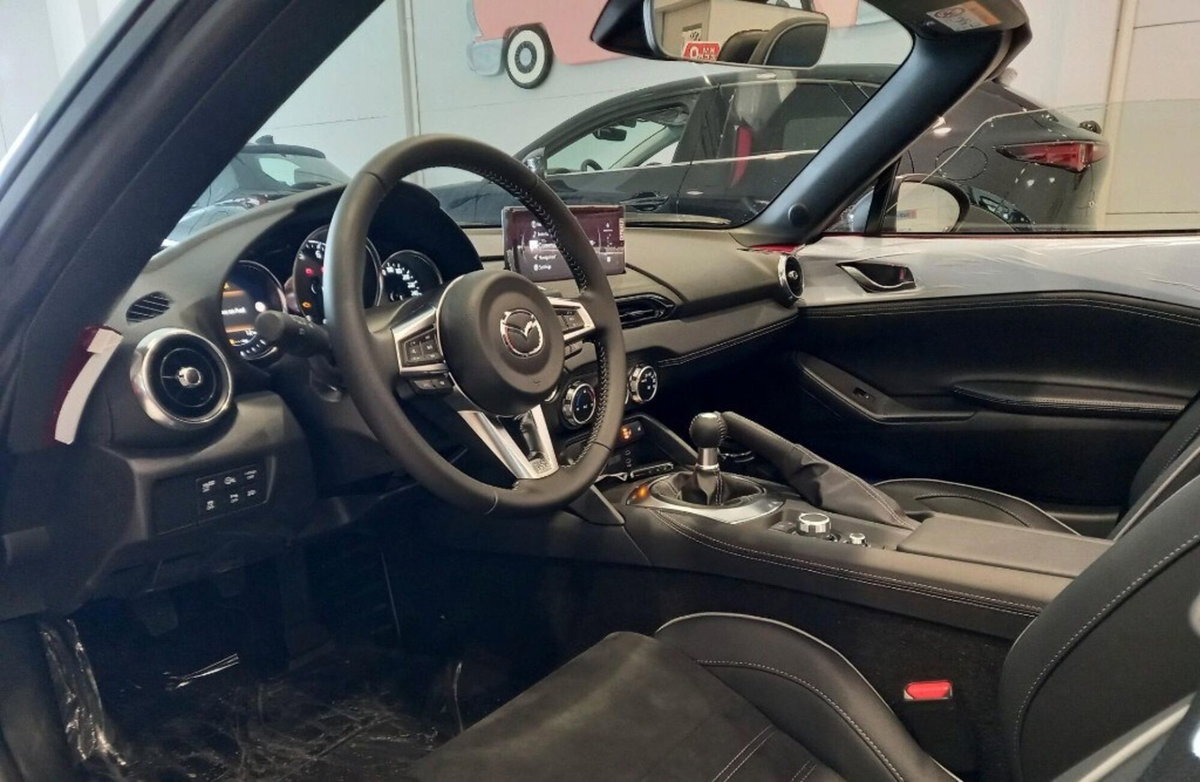 Mazda MX-5 1.5L Skyactiv-G Exceed (7)