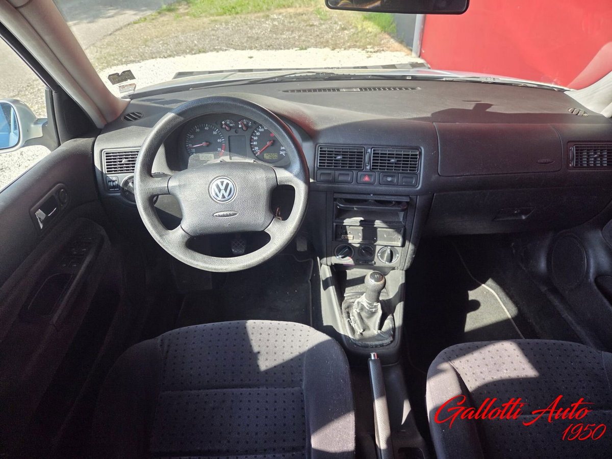 Volkswagen Golf 1.6 cat 3 porte (11)