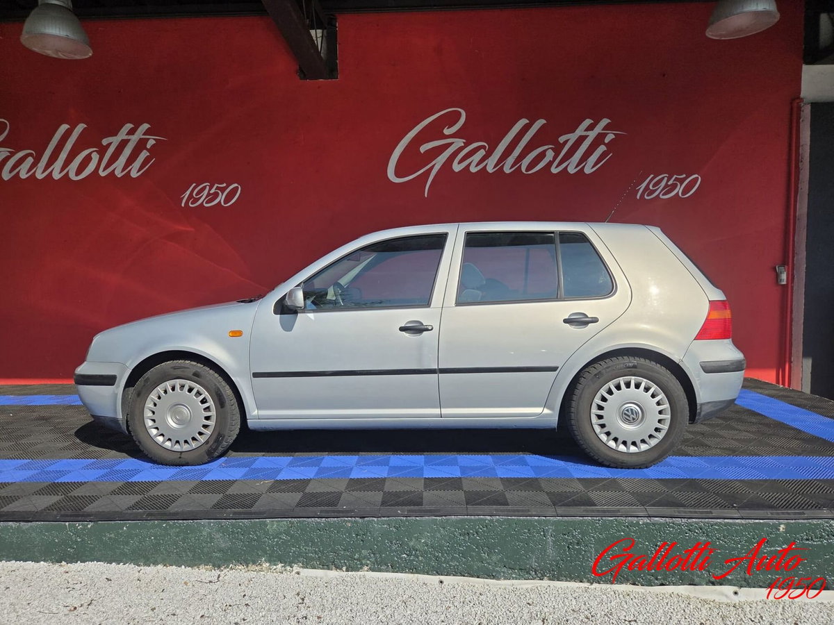 Volkswagen Golf 1.6 cat 3 porte (4)