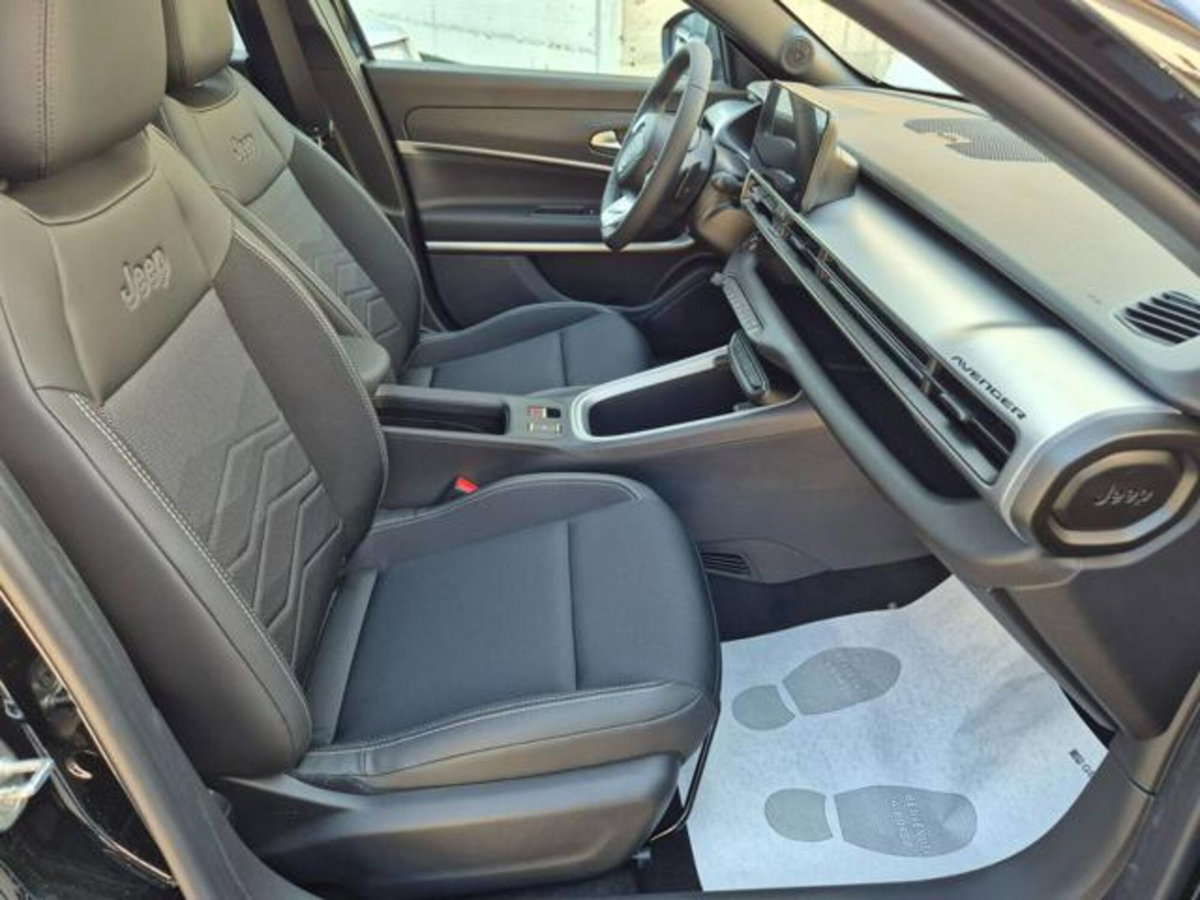 Jeep Avenger 1.2 turbo Summit fwd 100cv (11)