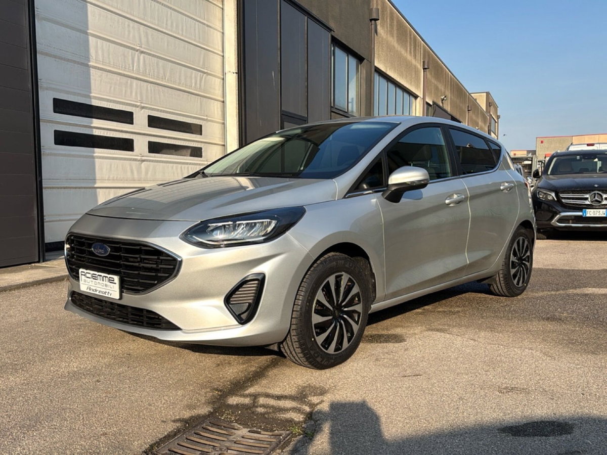 Ford Fiesta 1.1 75 CV 5 porte Titanium (2)