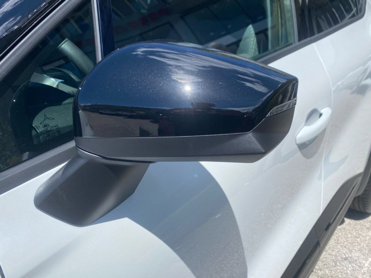 Renault Captur 1.2 eco-g Techno 120cv (11)