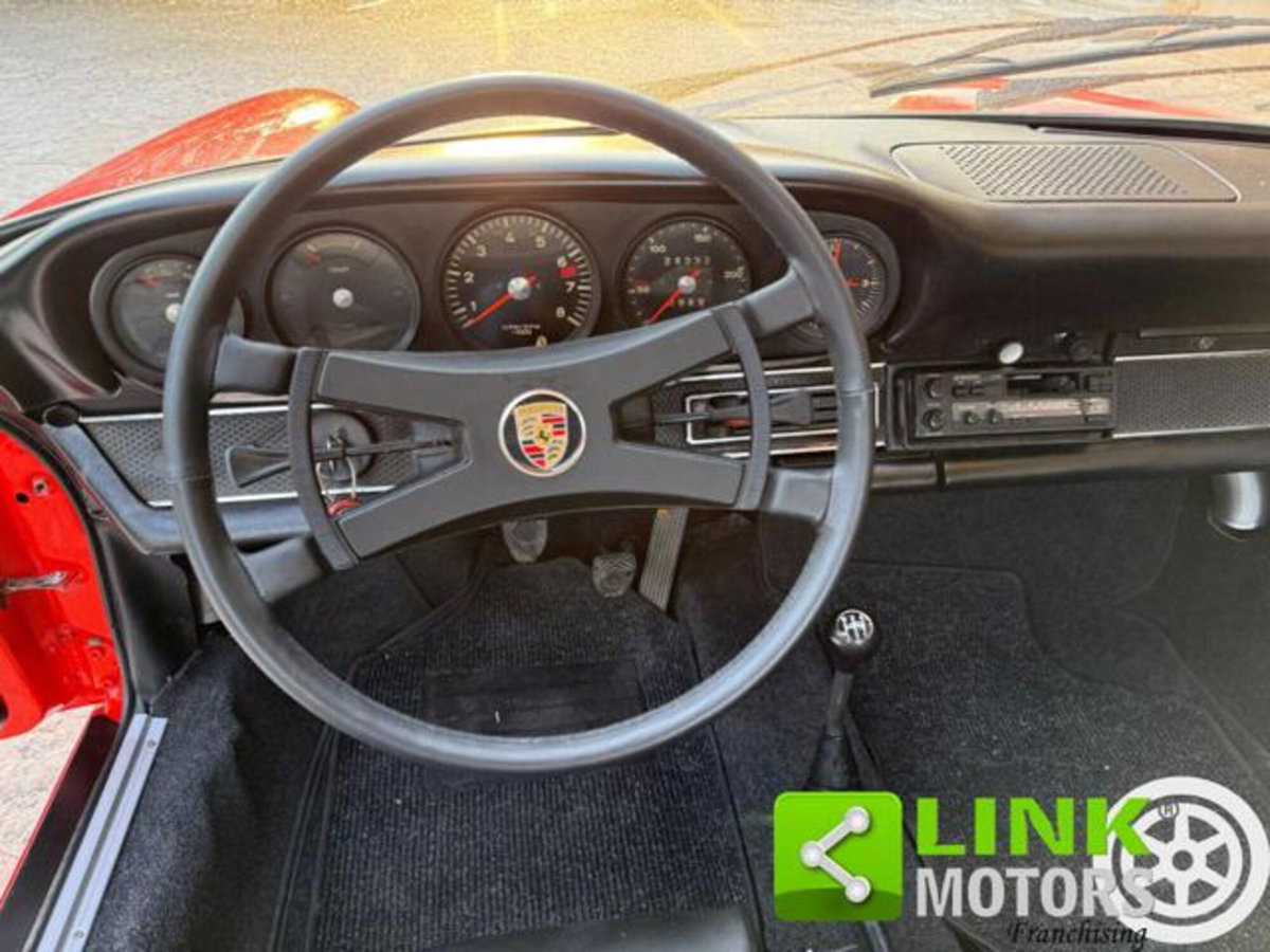 Porsche 911 Coupé 3.0 Carrera T (11)