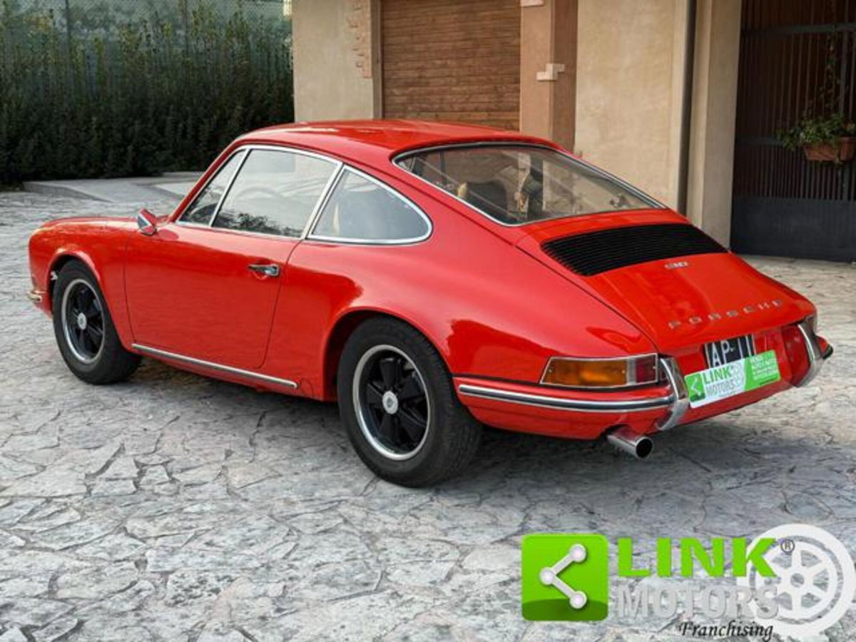 Porsche 911 Coupé 3.0 Carrera T (4)