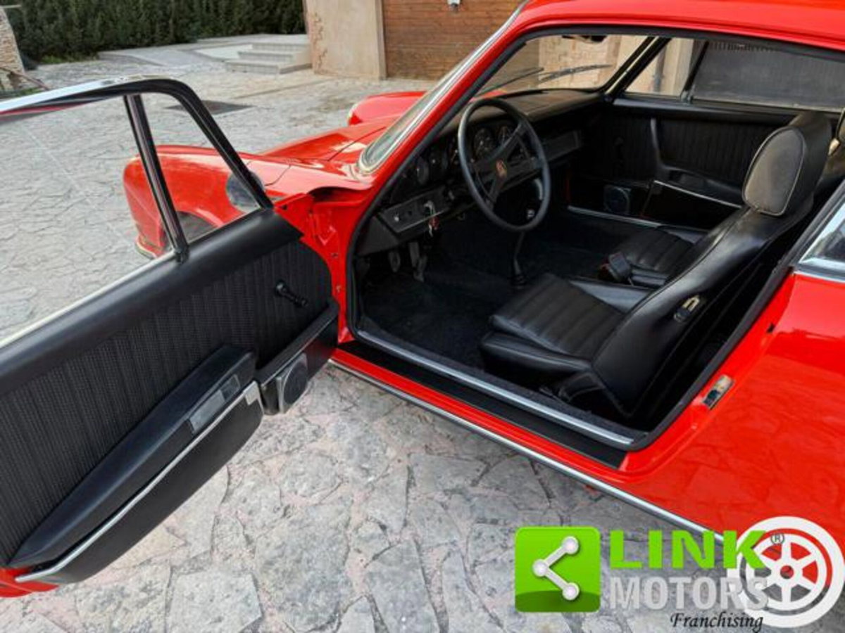 Porsche 911 Coupé 3.0 Carrera T (9)