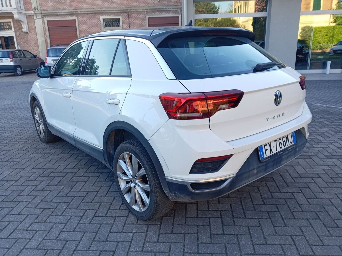 Volkswagen T-Roc 1.6 TDI SCR Advanced BlueMotion Technology (11)