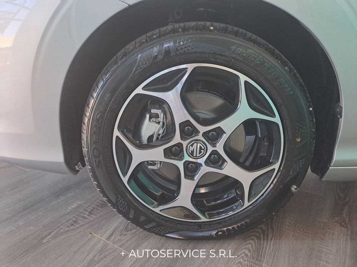 Mg MG3 1.5 hybrid+ Luxury auto (13)