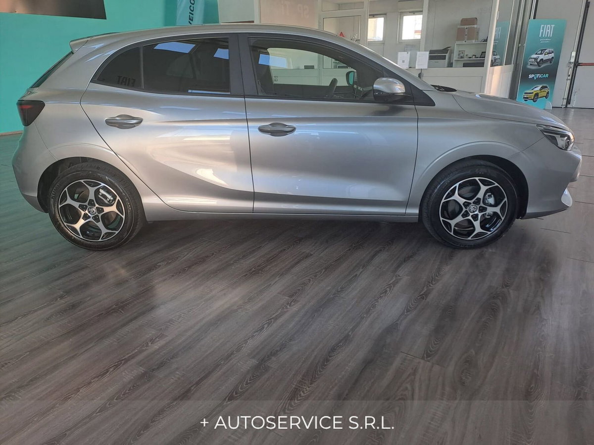 Mg MG3 1.5 hybrid+ Luxury auto (4)