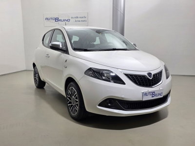 Lancia Ypsilon 1.0 FireFly 5 porte S&S Hybrid Alberta Ferretti (3)