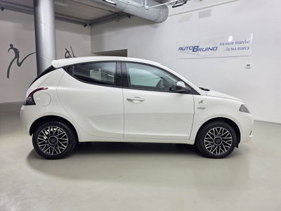 Lancia Ypsilon 1.0 FireFly 5 porte S&S Hybrid Alberta Ferretti (4)