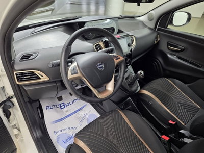 Lancia Ypsilon 1.0 FireFly 5 porte S&S Hybrid Alberta Ferretti (9)