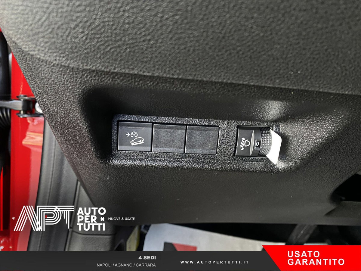 Jeep Avenger 1.2 turbo e-hybrid mhev Summit fwd 110cv edct6 (15)