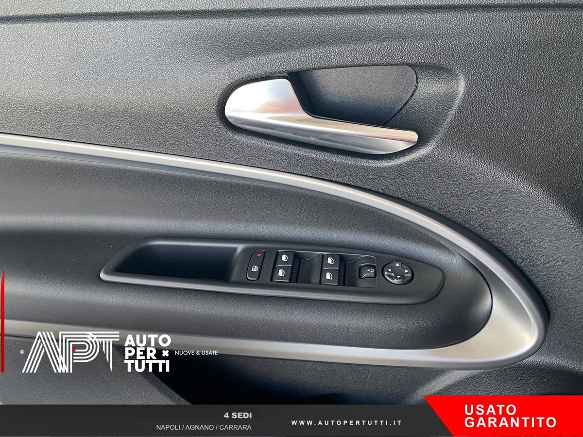 Jeep Avenger 1.2 turbo e-hybrid mhev Summit fwd 110cv edct6 (16)