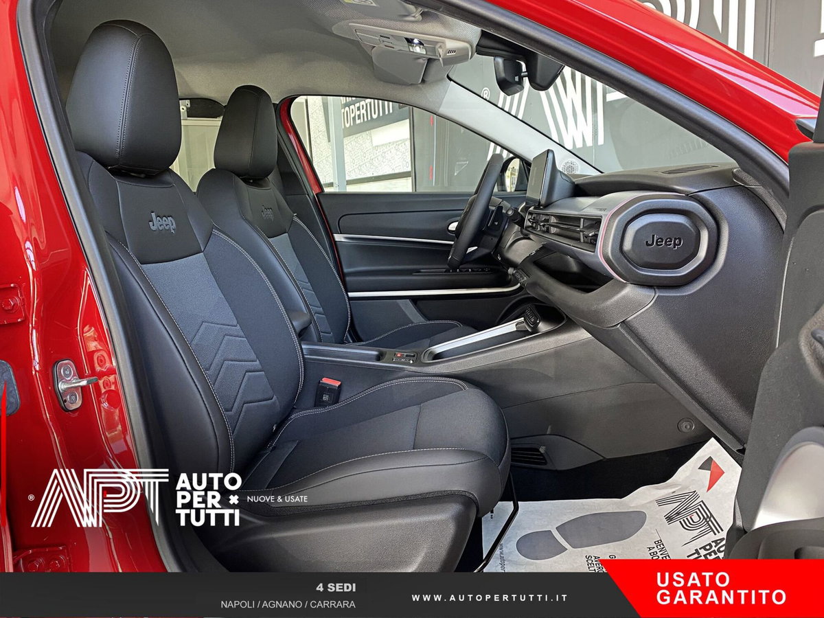 Jeep Avenger 1.2 turbo e-hybrid mhev Summit fwd 110cv edct6 (20)