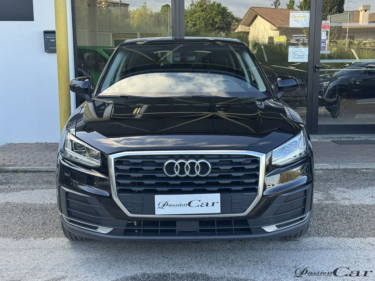 Audi Q2 Q2 1.6 TDI Business (2)