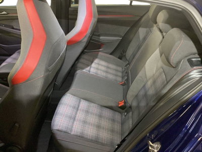 Volkswagen Golf 2.0 TSI GTI (11)