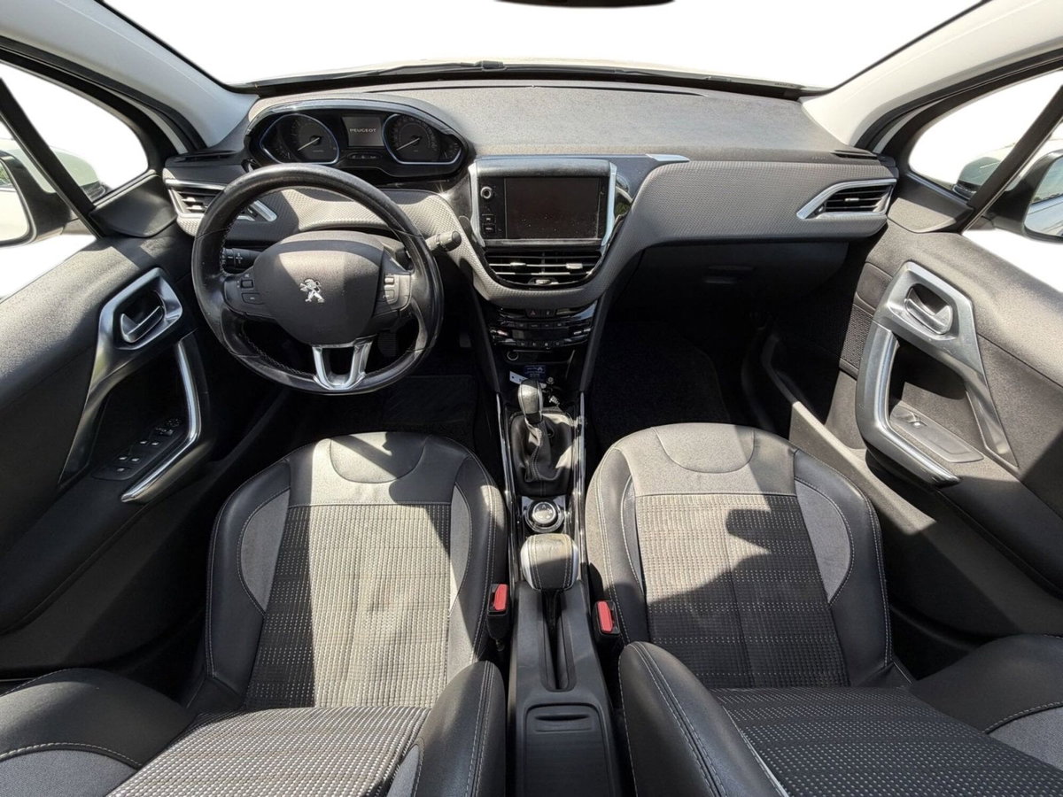 Peugeot 2008 100 S&S Allure (12)