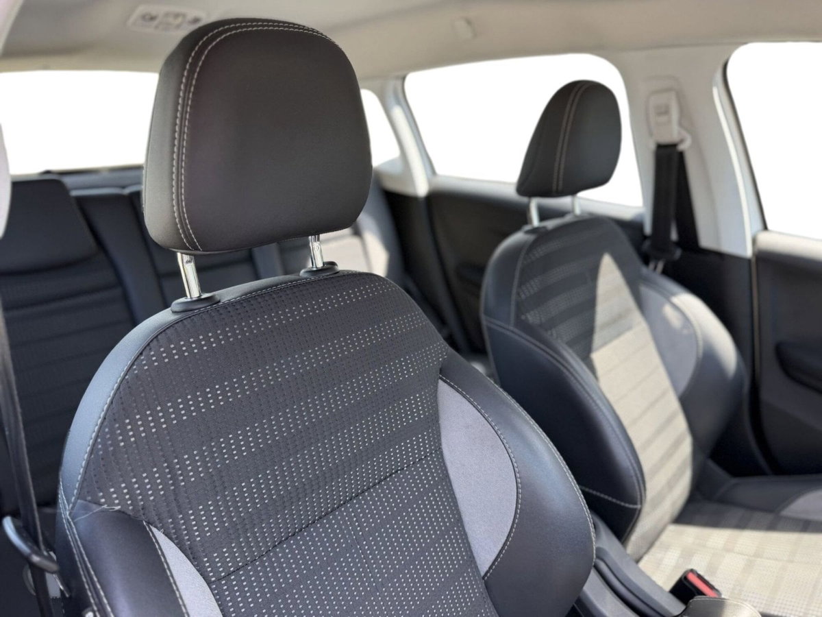 Peugeot 2008 100 S&S Allure (18)