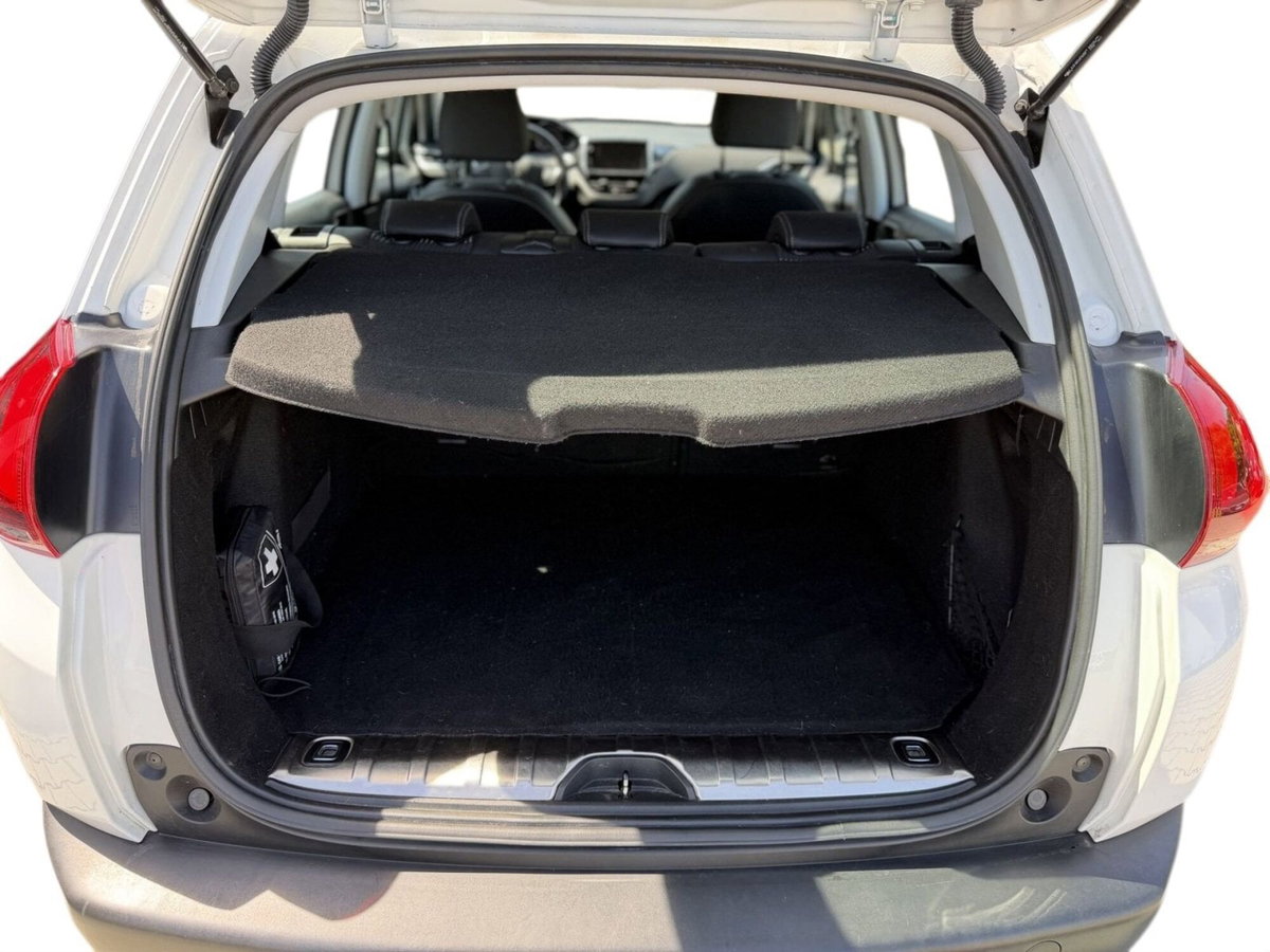 Peugeot 2008 100 S&S Allure (9)