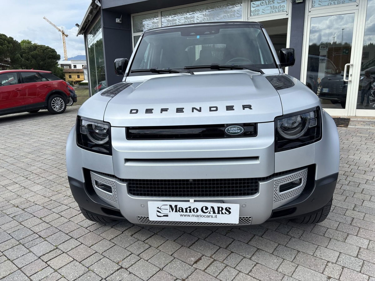 Land Rover Defender 110 2.0 SD4 240CV AWD Auto (2)