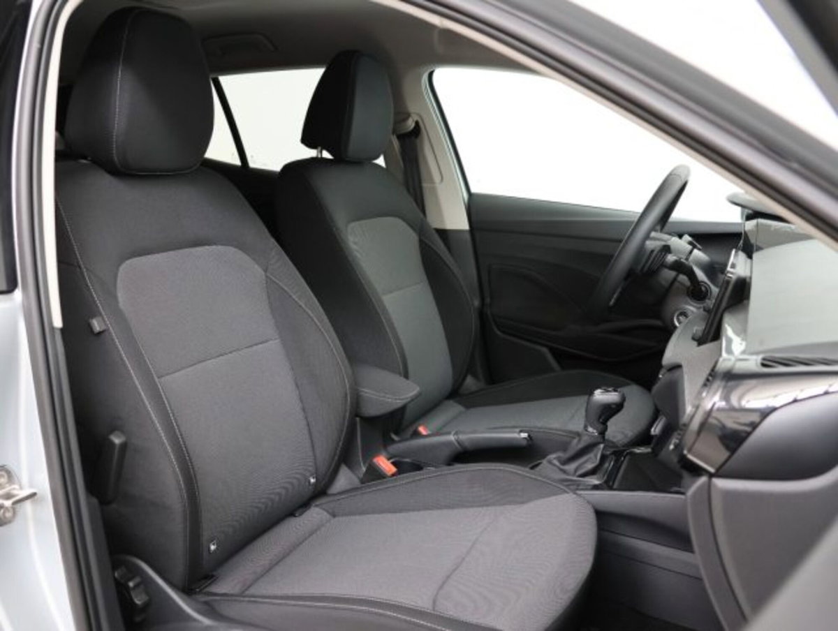 Skoda Fabia 1.0 tsi Selection 115cv dsg (11)