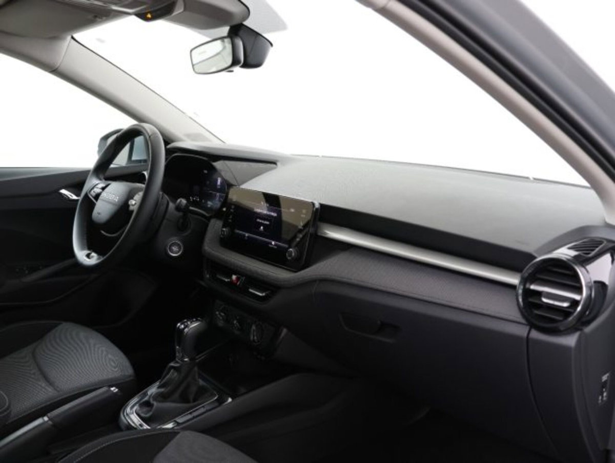 Skoda Fabia 1.0 tsi Selection 115cv dsg (12)