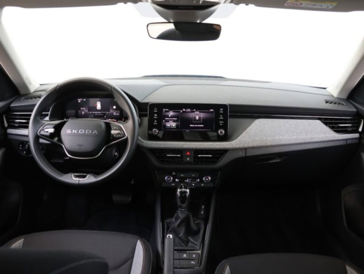 Skoda Kamiq 1.0 tsi Selection 115cv dsg (13)
