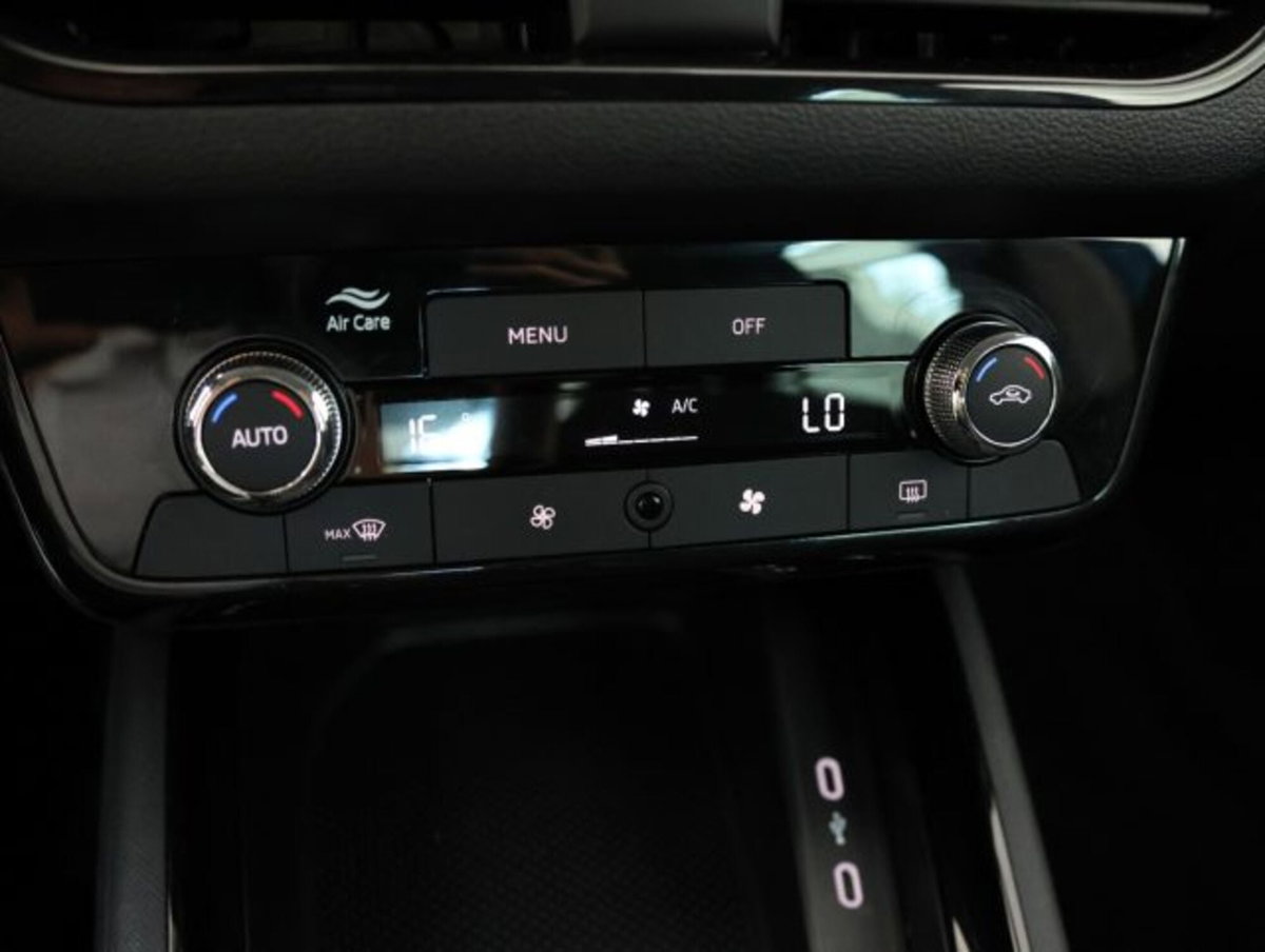 Skoda Kamiq 1.0 tsi Selection 115cv dsg (19)
