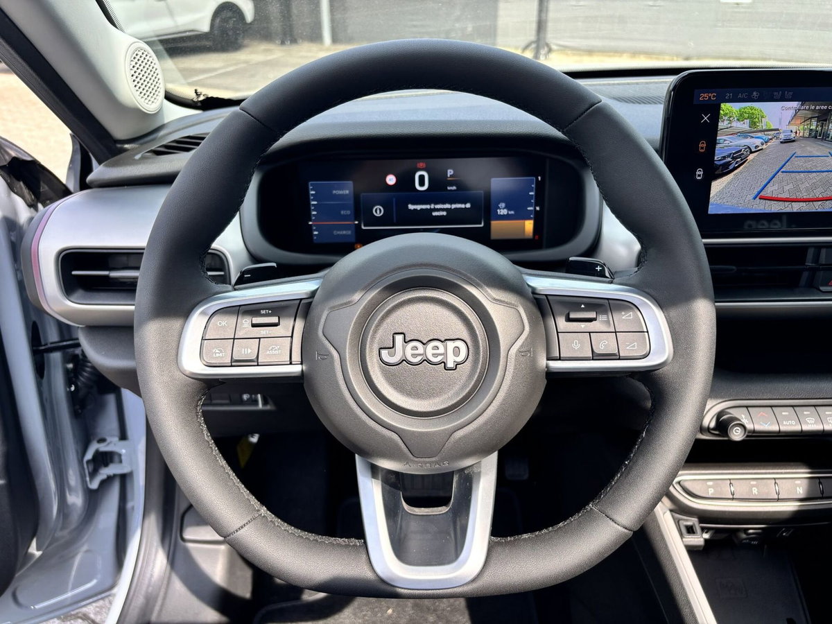 Jeep Avenger 1.2 turbo e-hybrid mhev Summit fwd 110cv edct6 (13)