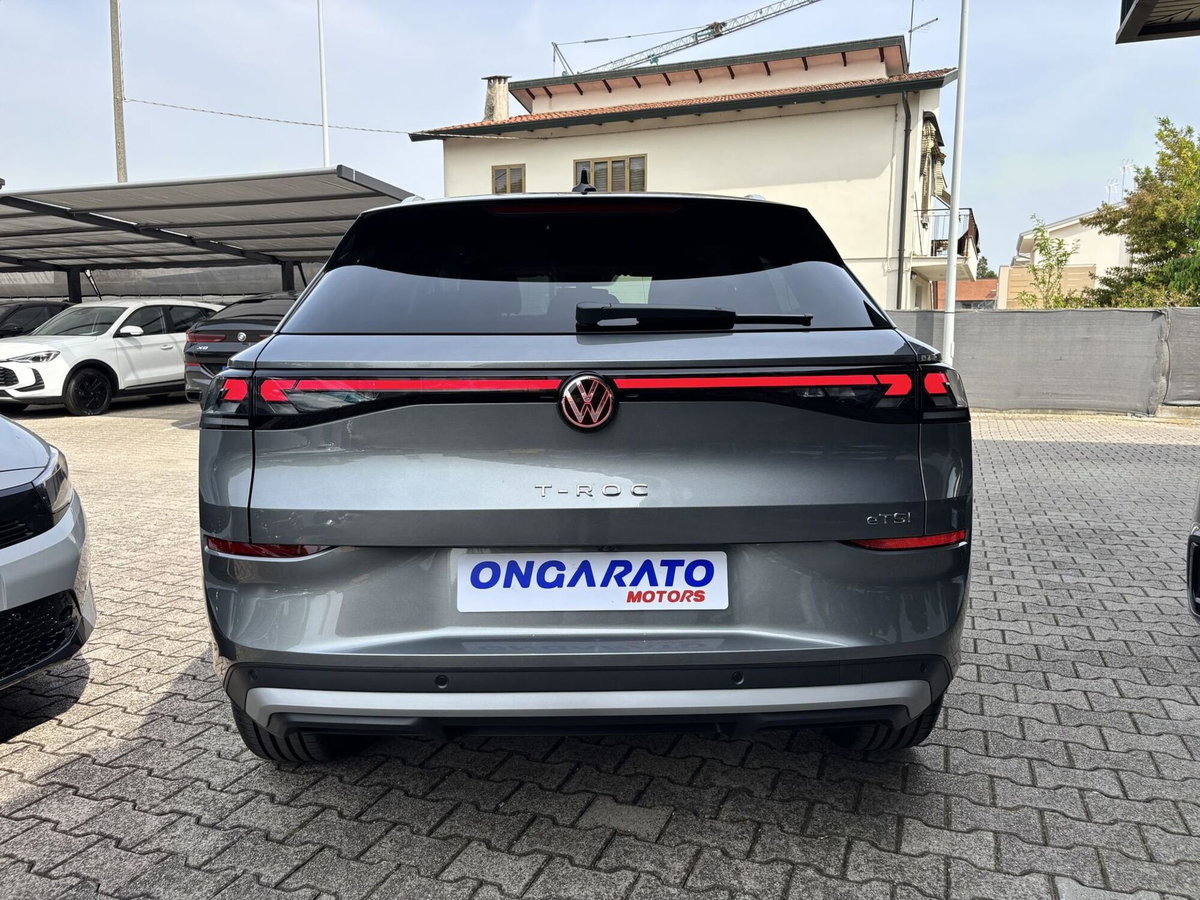 Volkswagen T-Roc 1.5 etsi Style 150cv dsg (5)