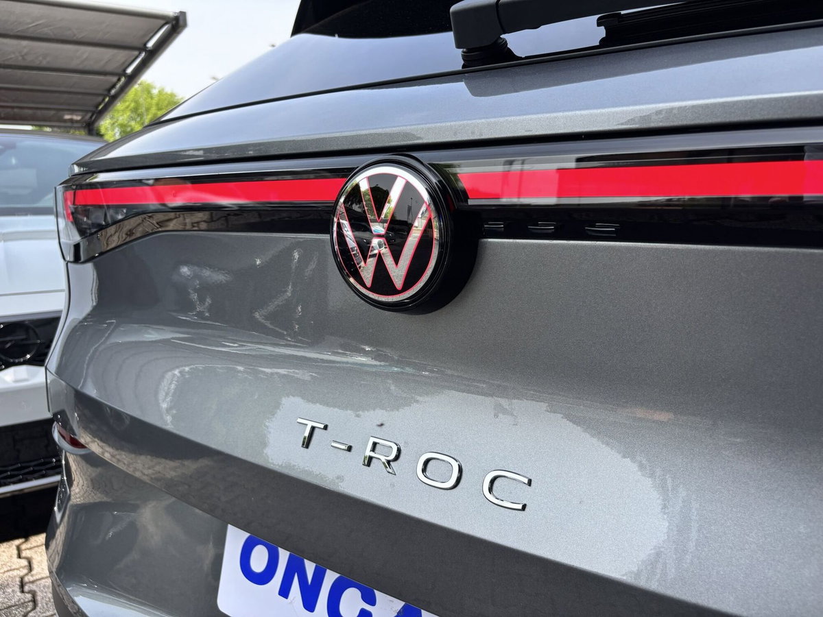 Volkswagen T-Roc 1.5 etsi Style 150cv dsg (6)