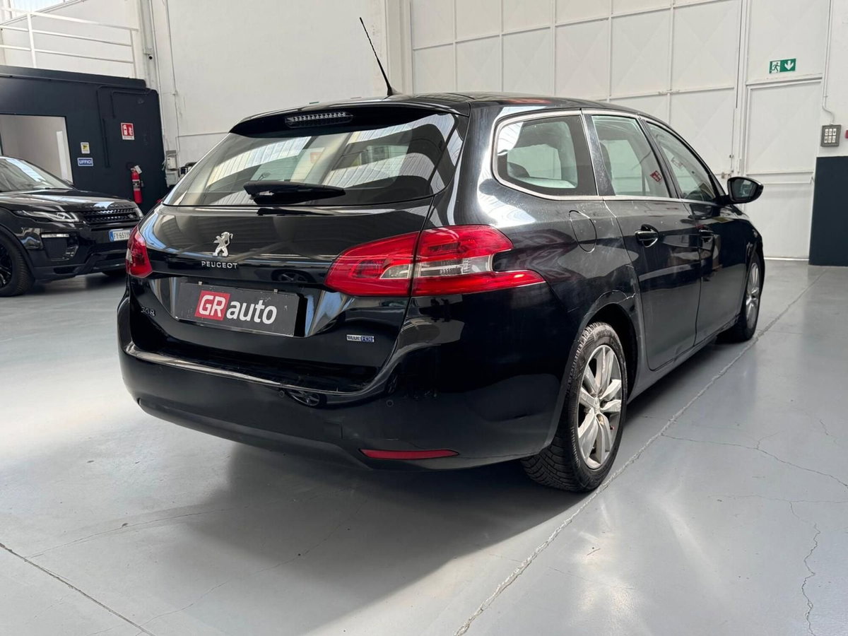 Peugeot 308 SW BlueHDi 150 S&S EAT6 Business (8)