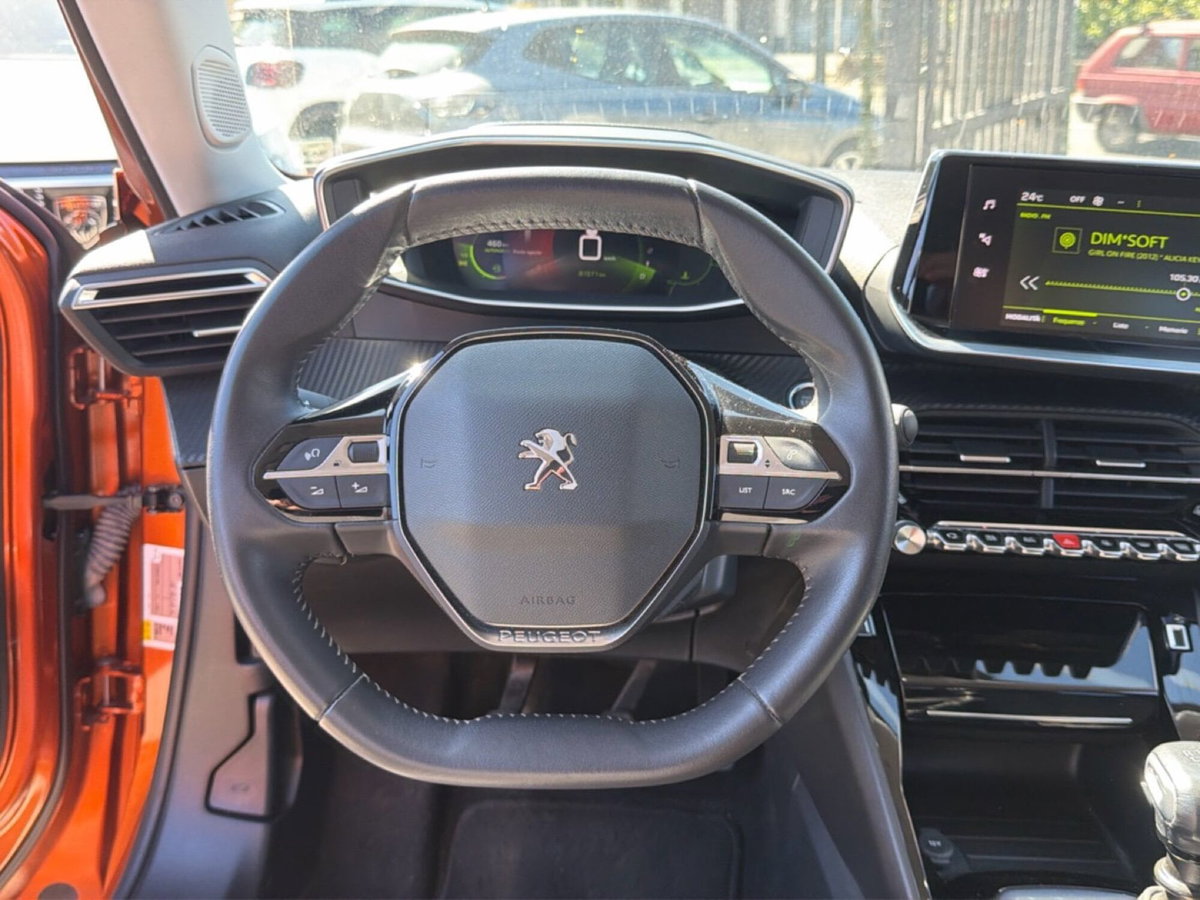 Peugeot 2008 BlueHDi 110 S&S Allure (13)
