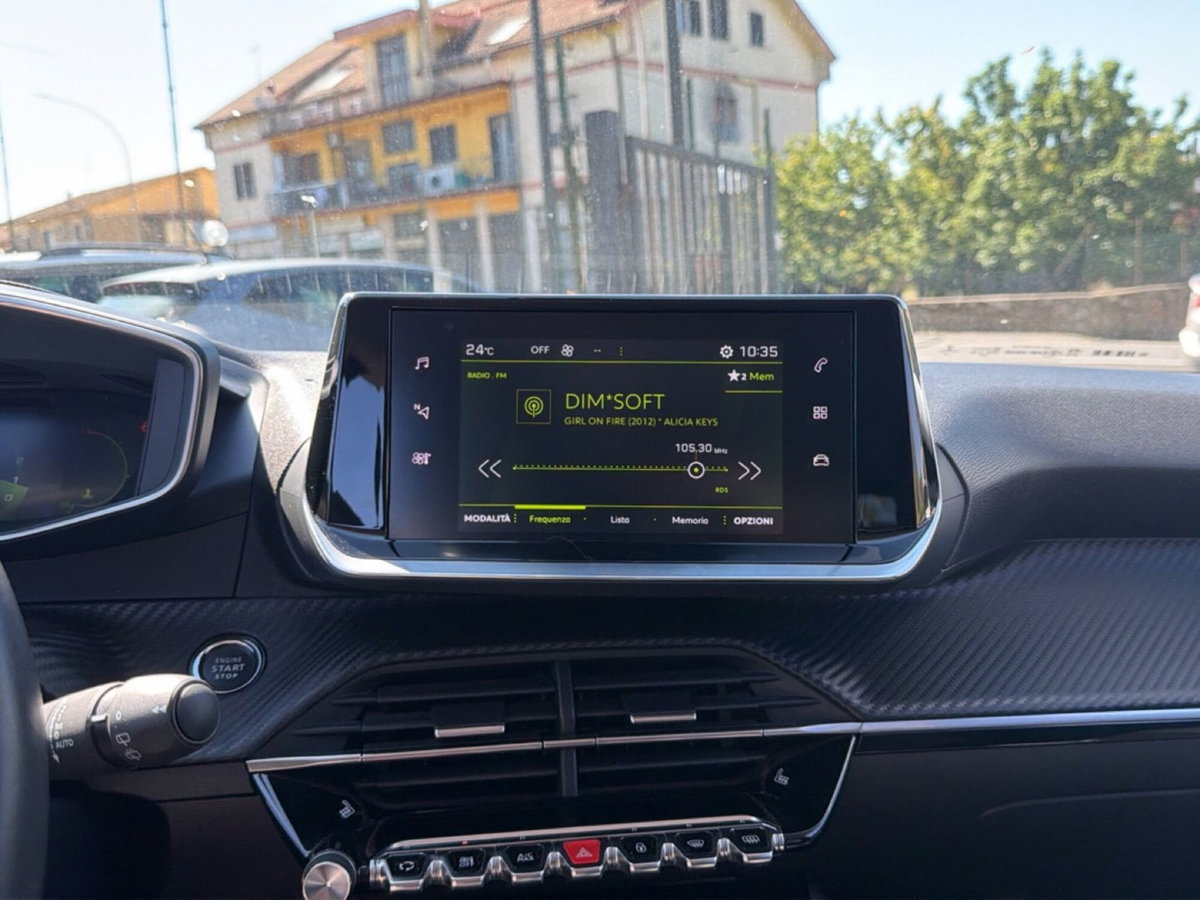Peugeot 2008 BlueHDi 110 S&S Allure (14)