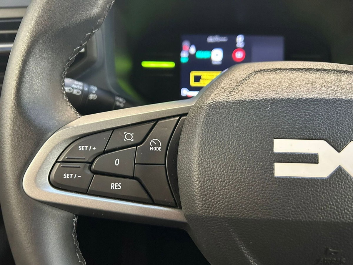 Dacia Duster 1.6 hybrid Journey 140cv (13)