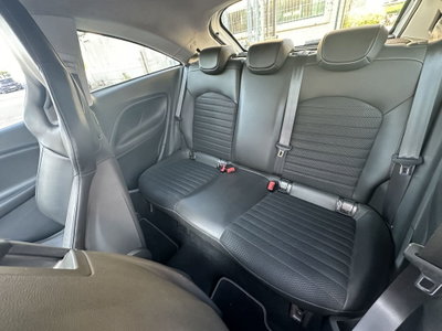 Opel Corsa Coupé 1.6 Turbo OPC (14)