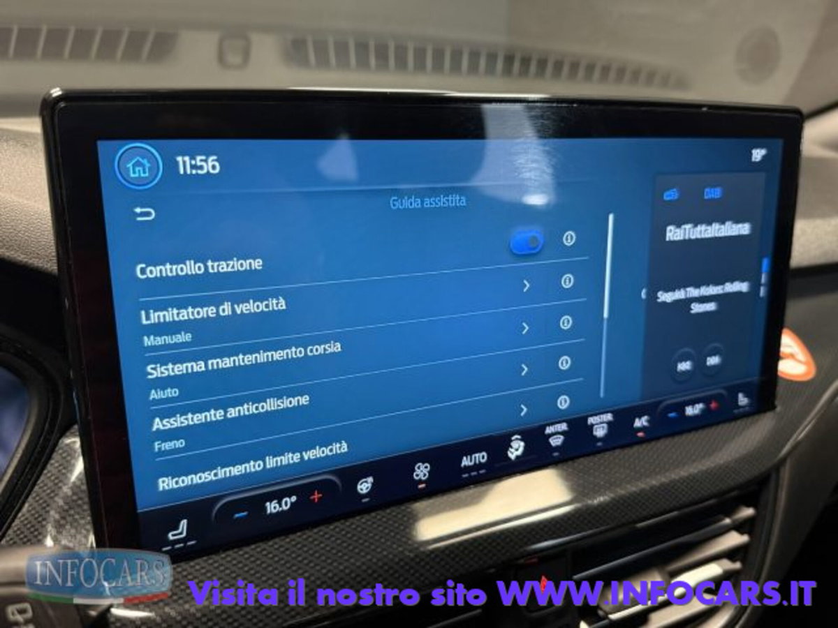 Ford Focus Station Wagon 1.0 EcoBoost Hybrid 155 CV SW ST-Line (16)