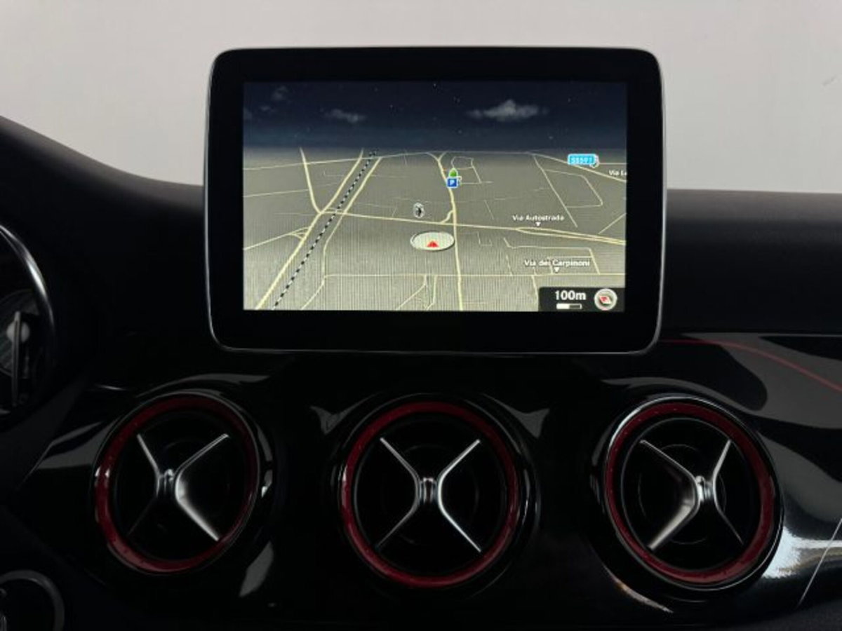 Mercedes-Benz GLA SUV 45 AMG 4Matic (13)