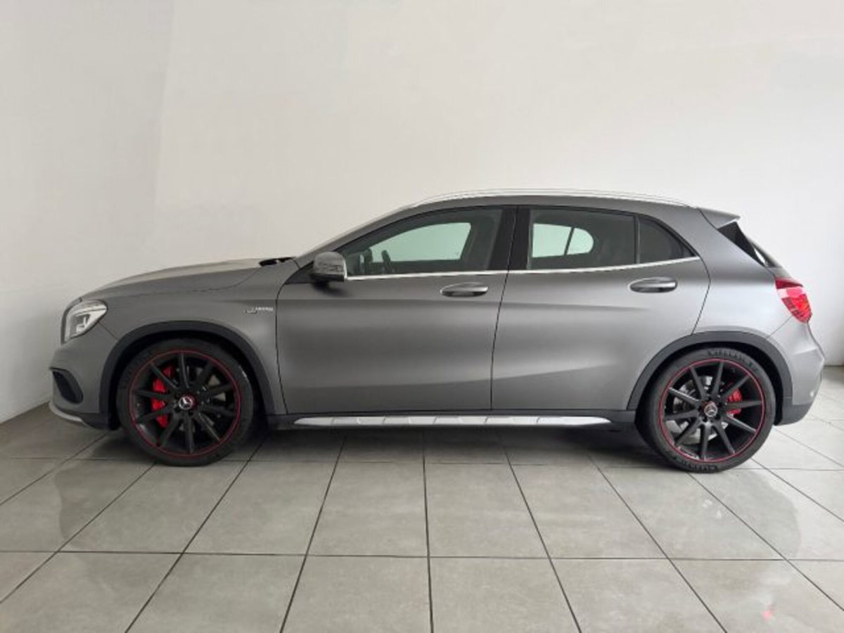 Mercedes-Benz GLA SUV 45 AMG 4Matic (4)